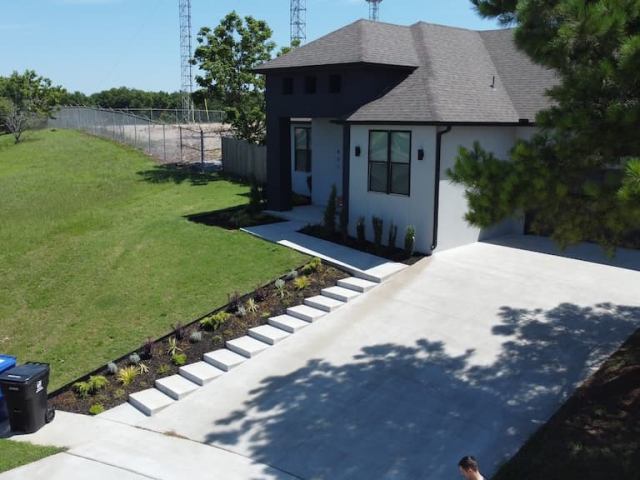Broken Arrow OK Lawn Care 11 Legacy Landscape Photos