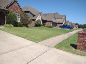 Owasso Lawn Care | we will cut your lawn evenly!